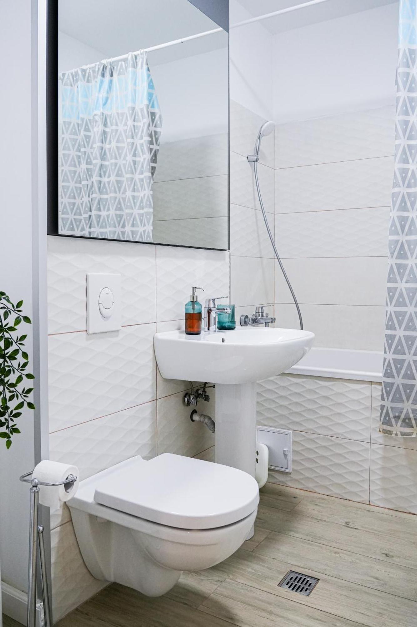 Maria - Modern Apartment With Parking And Workspace บูคาเรสต์ ภายนอก รูปภาพ