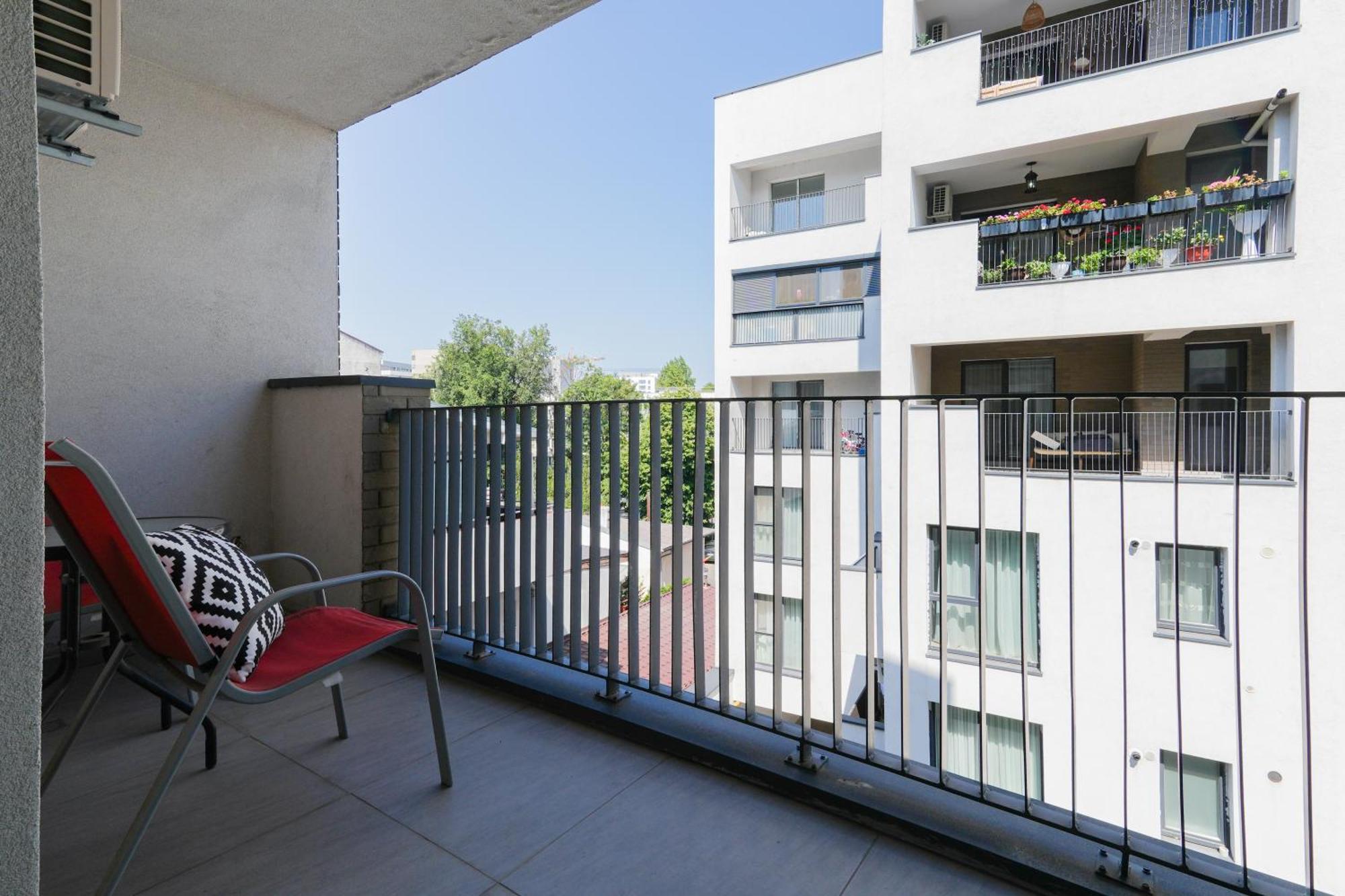 Maria - Modern Apartment With Parking And Workspace บูคาเรสต์ ภายนอก รูปภาพ