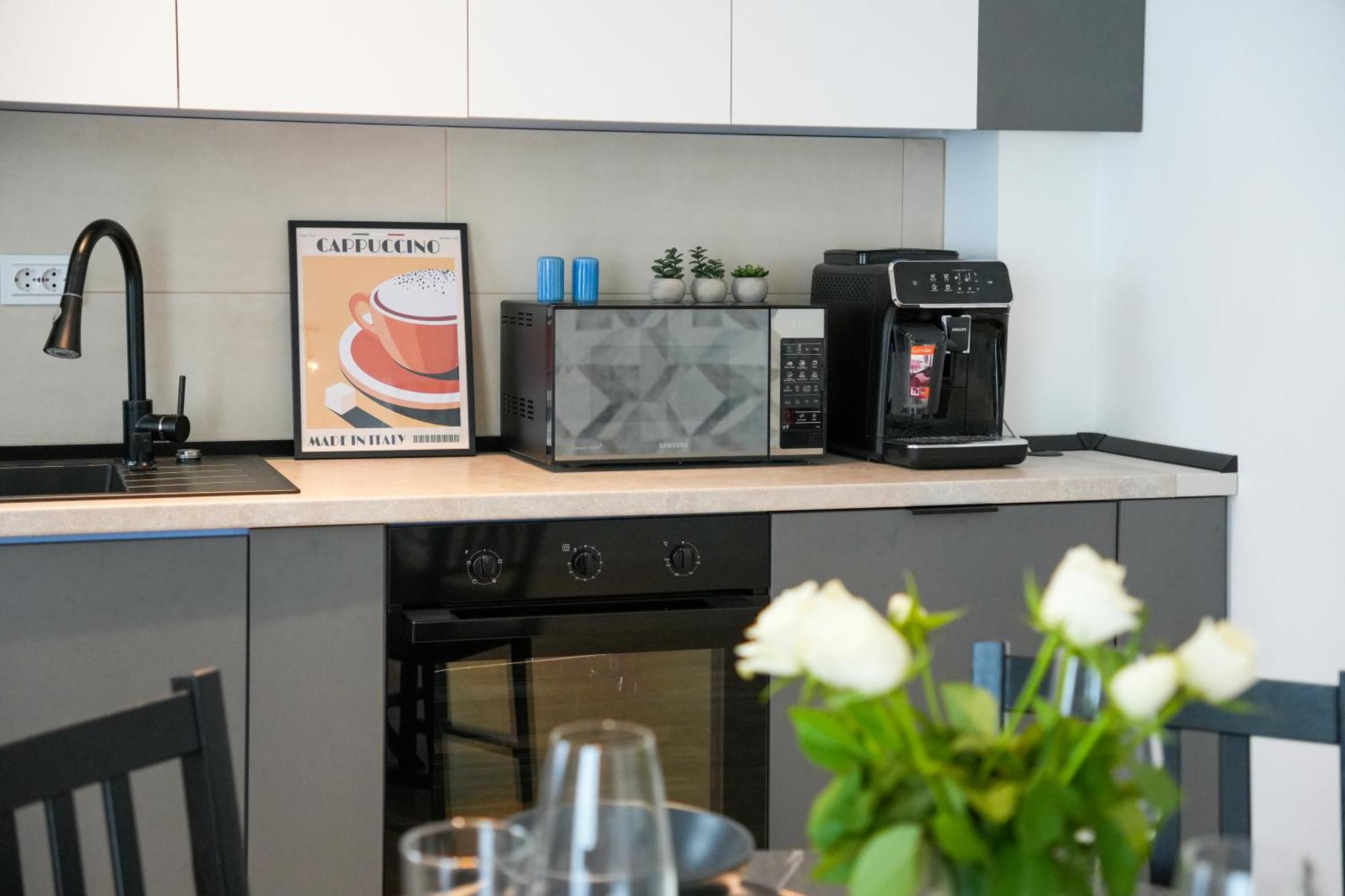Maria - Modern Apartment With Parking And Workspace บูคาเรสต์ ภายนอก รูปภาพ