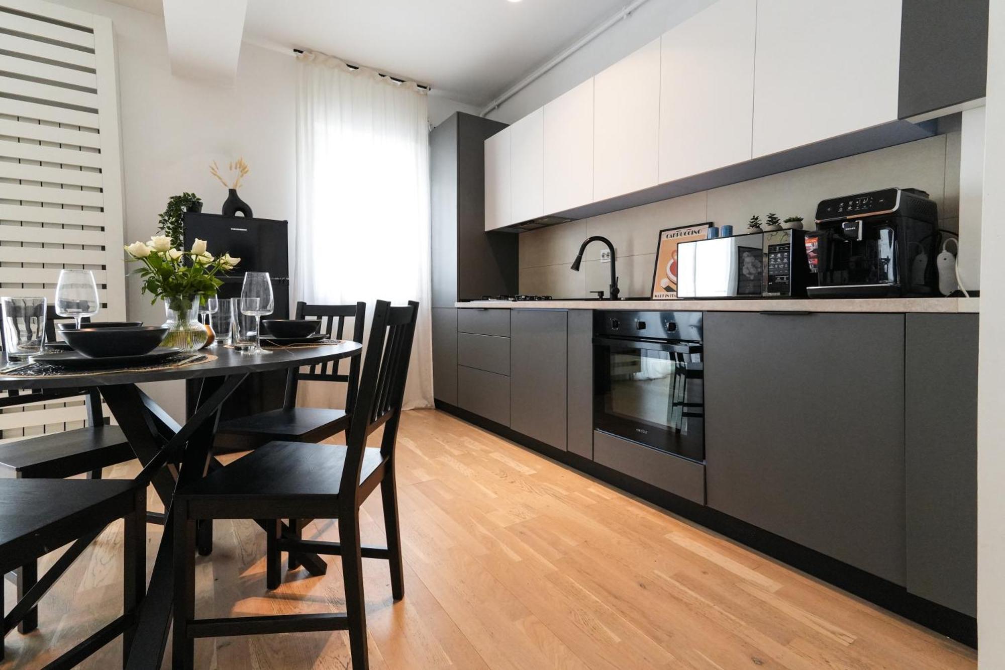 Maria - Modern Apartment With Parking And Workspace บูคาเรสต์ ภายนอก รูปภาพ