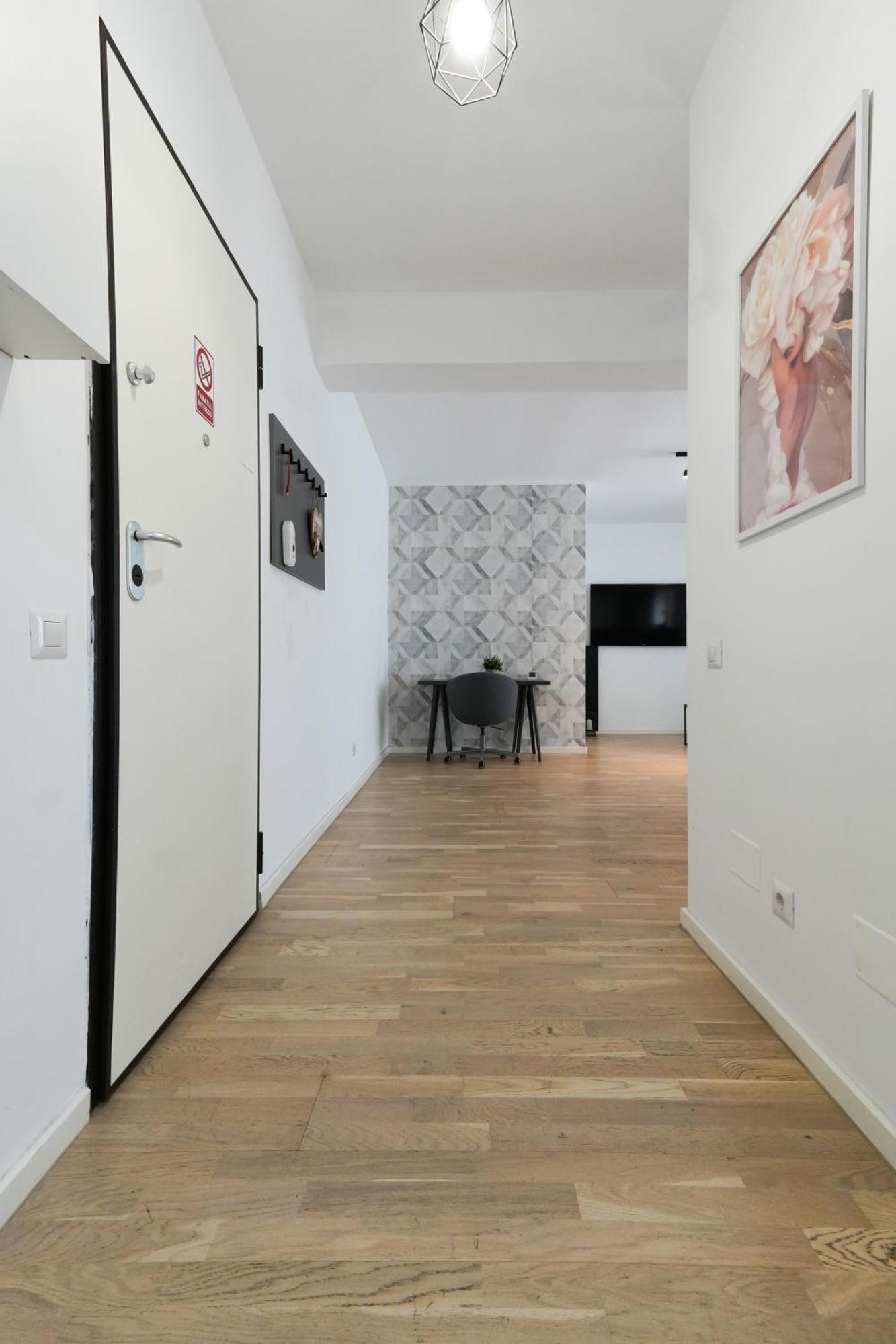 Maria - Modern Apartment With Parking And Workspace บูคาเรสต์ ภายนอก รูปภาพ