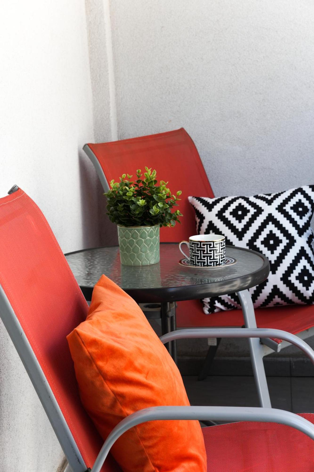 Maria - Modern Apartment With Parking And Workspace บูคาเรสต์ ภายนอก รูปภาพ